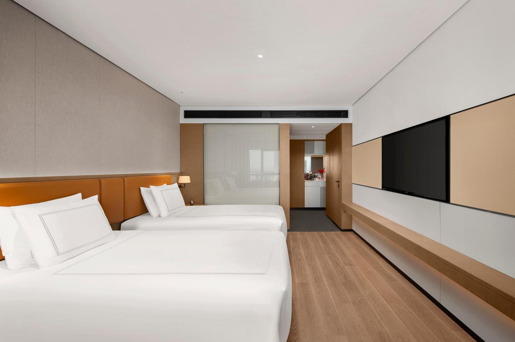 Swissotel Hong Kong Macau Center 5* Beijing