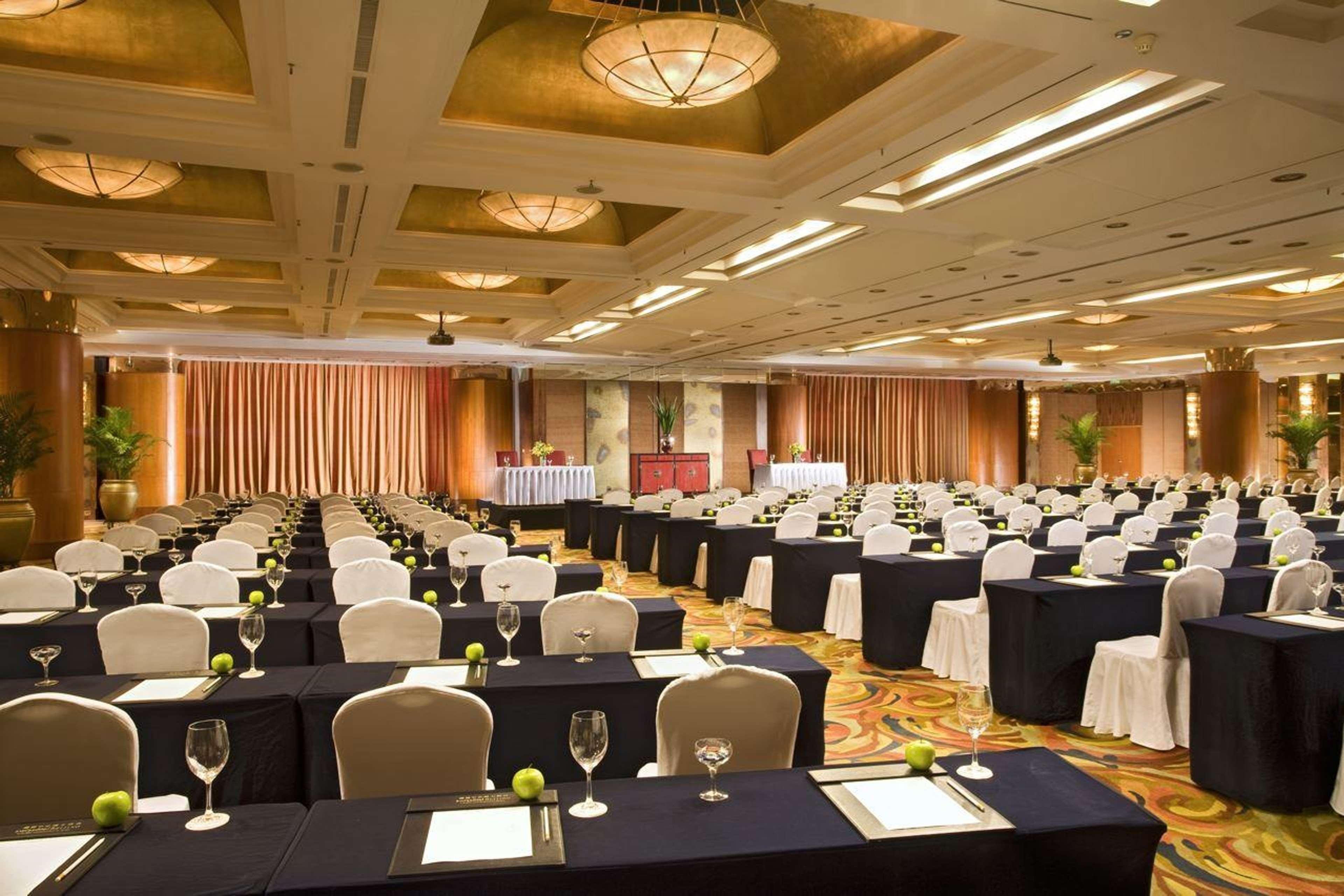 Swissotel Hong Kong Macau Center 5* Peking (Beijing)